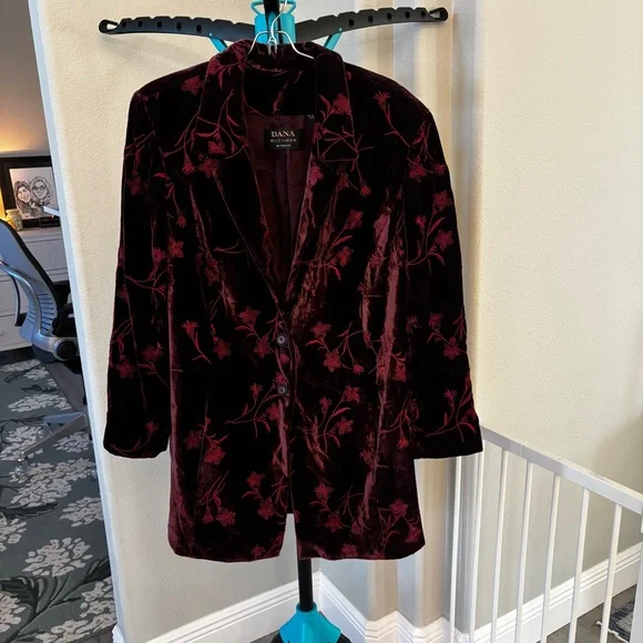 Vintage Dana Buchman Women's Velvet Floral Blazer - Burgundy - Picture 4 of 12